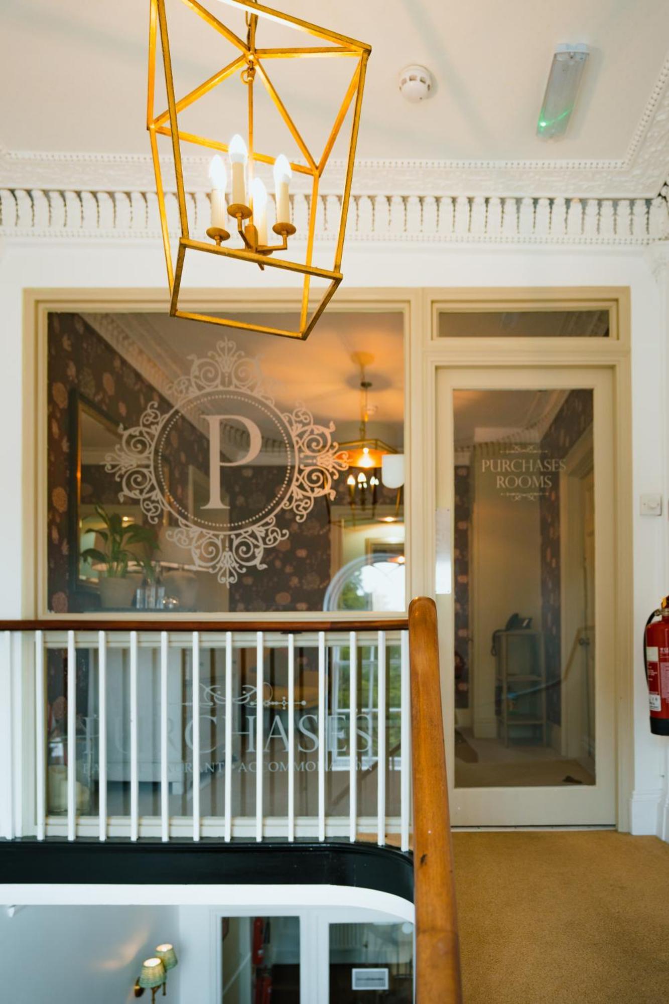 Purchases Restaurant & Accommodation チチェスター エクステリア 写真